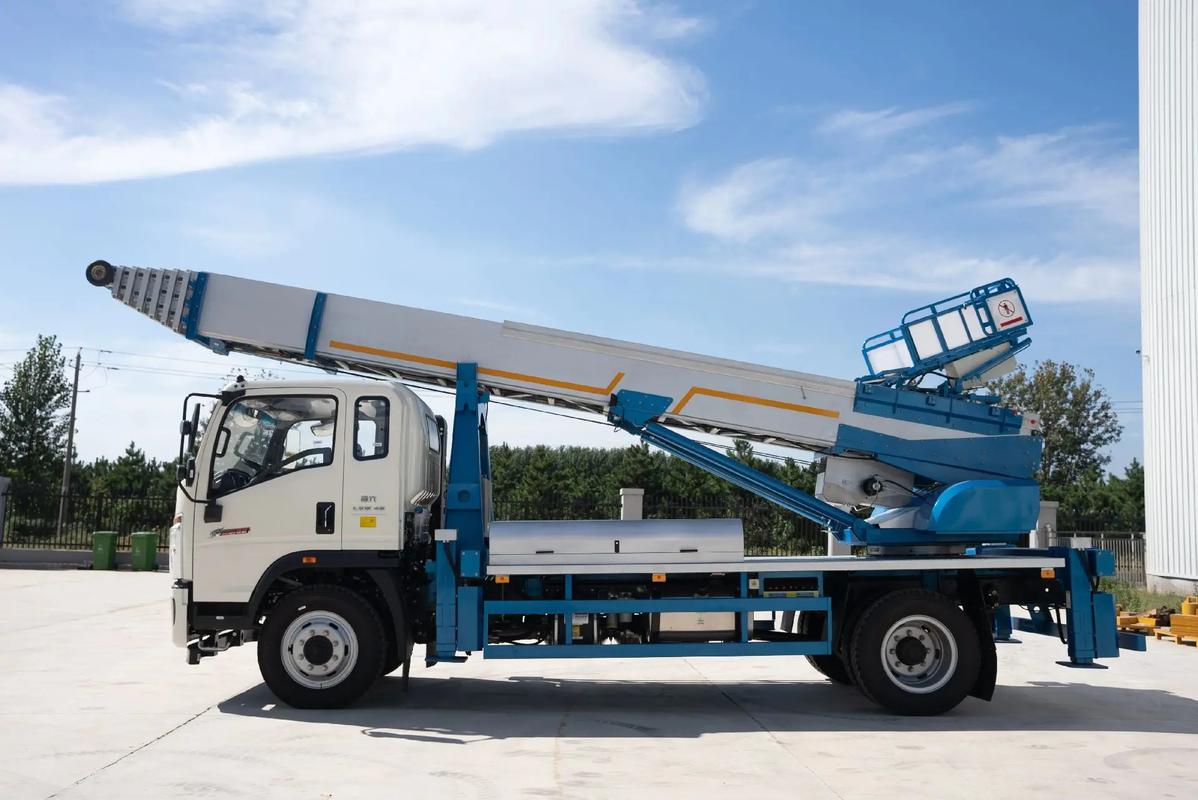 龙安云梯上料车租赁费用