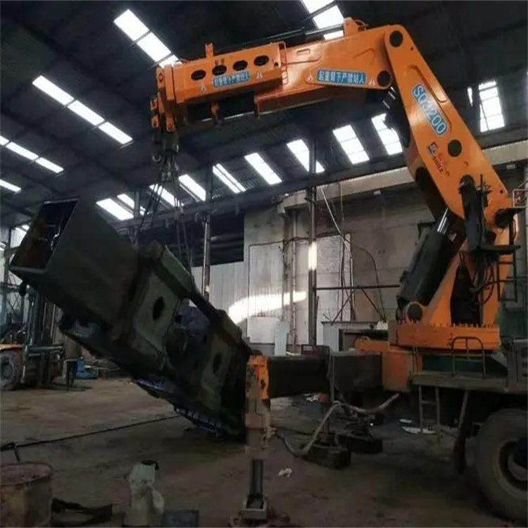 龙安200吨折臂吊出租