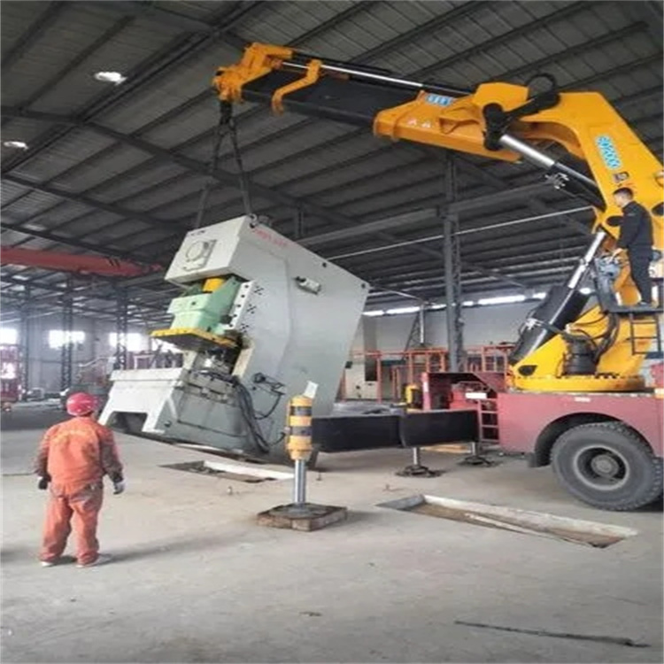 龙安80吨折臂吊车出租附近电话